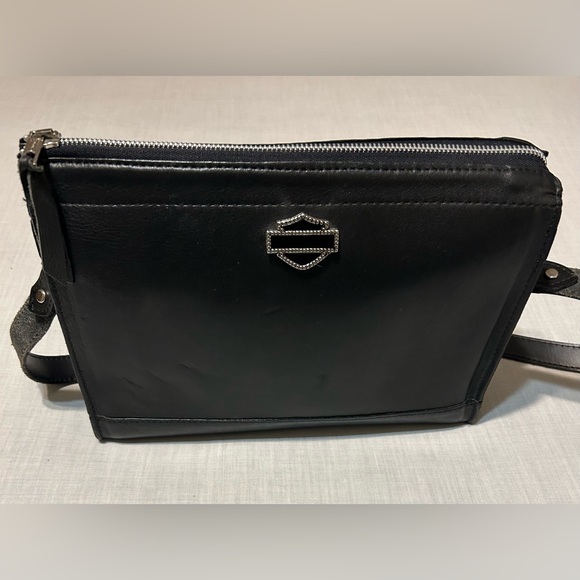 Harley Davidson Elegant Black Leather Shoulder Bag - Picture 3 of 15